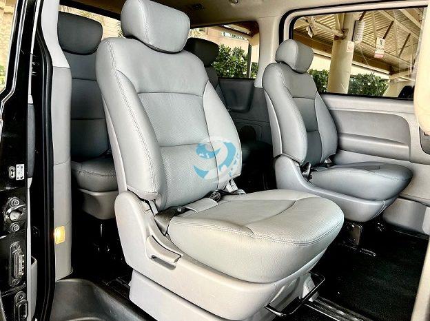 
								Hyundai H1 2022 (8 Seats) full									